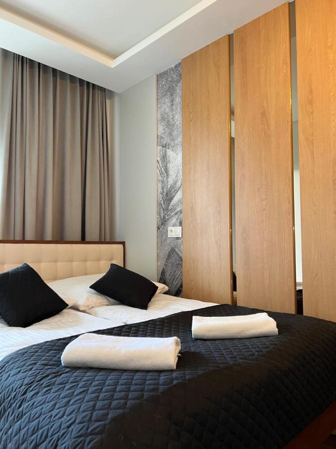 Family & Business Elegant Apartments Ul Lotnicza Centrum Galeria Korona - 1 Bedroom, Terrace, Air Conditioning, Garage - New! Kielce Bagian luar foto