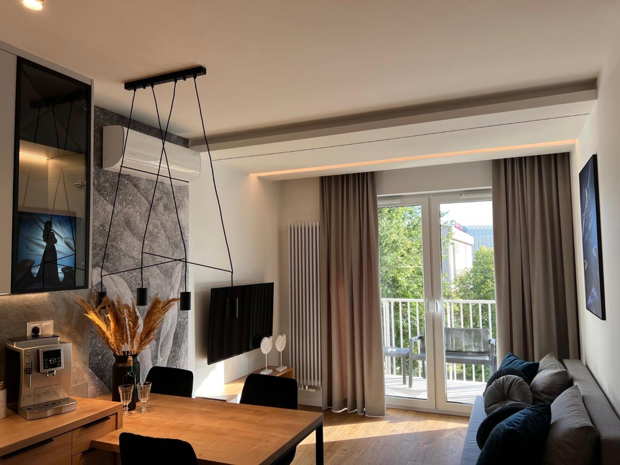 Family & Business Elegant Apartments Ul Lotnicza Centrum Galeria Korona - 1 Bedroom, Terrace, Air Conditioning, Garage - New! Kielce Bagian luar foto